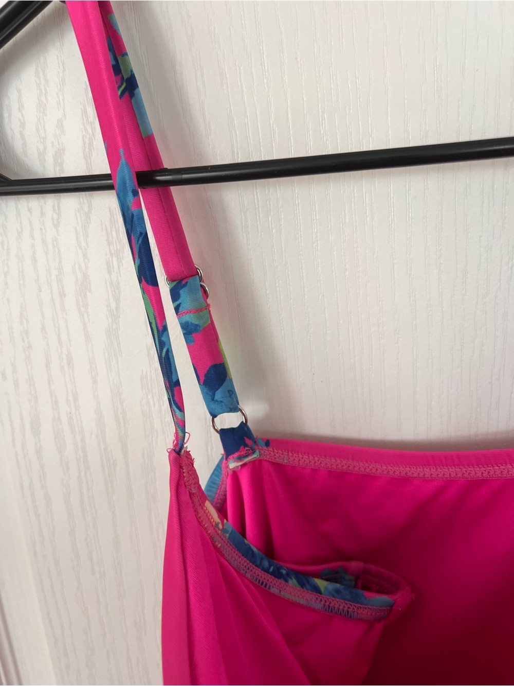 Bright Pink Floral Women’s 1X One-Piece Swimsuit - Picture 6 of 7